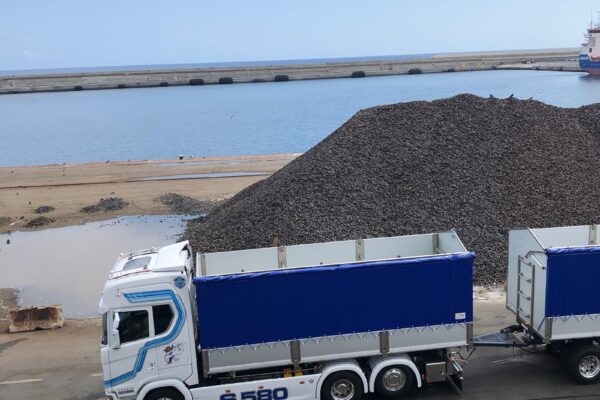 WhatsApp Image 2025-12-04 at 10.06.59 (1)